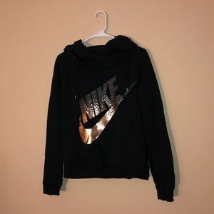 SOLD⭐️⭐️NWOT Nike sweatshirt